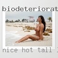 Nice hot tall lonely woman wantig men 25-55 in Kingsport.